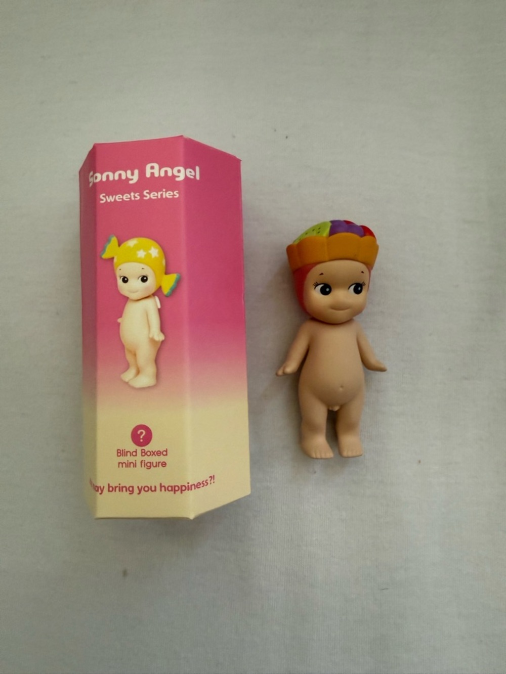 NWT Sonny Angel Sweets Series
Mini Figure